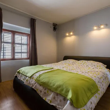 Сasa de vacaciones In Birbir Near & Pool Bribir (Primorje-Gorski Kotar)